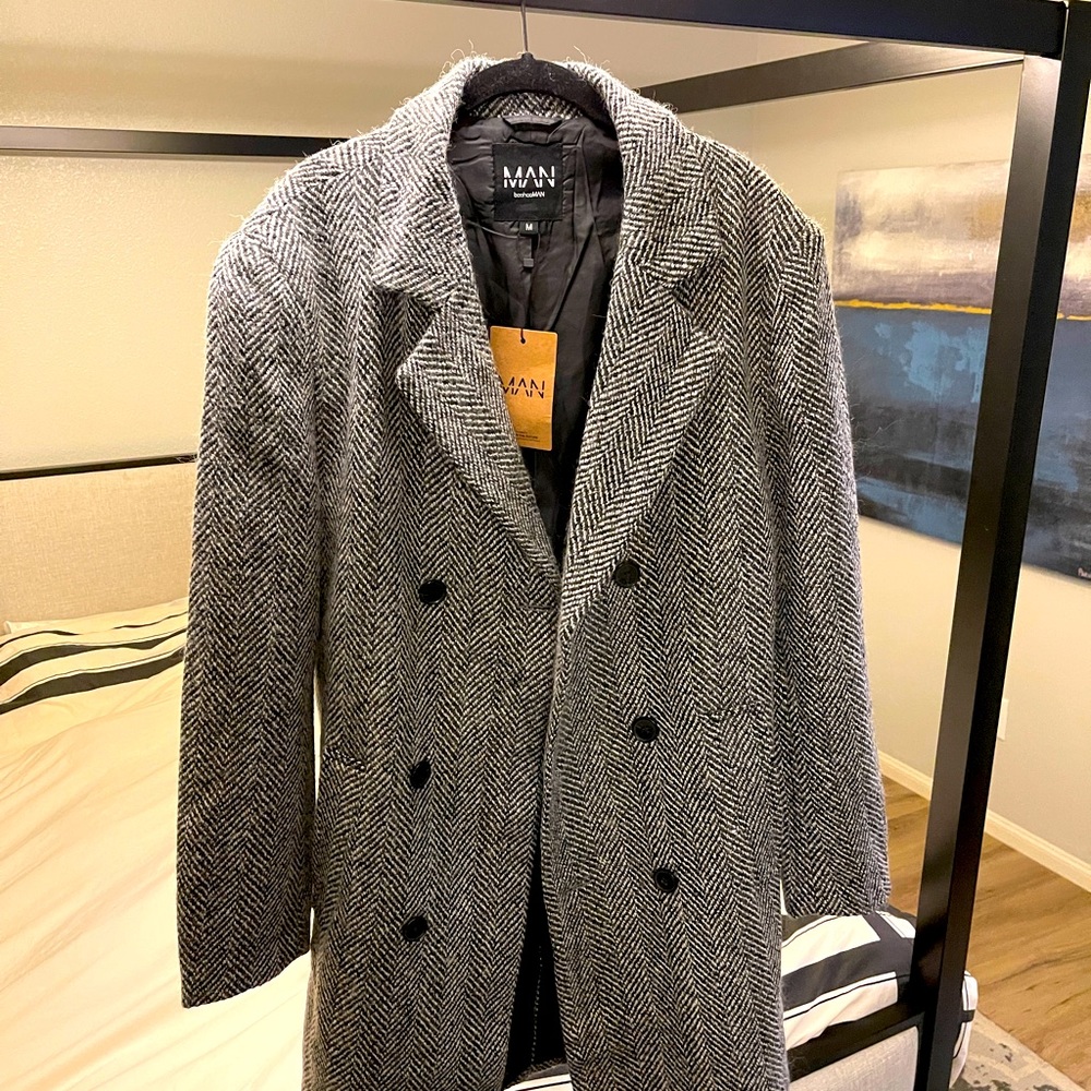NWT Boohoo herringbone coat